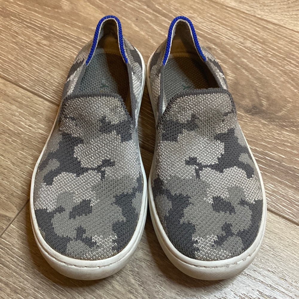Kids Rothy’s in Gray Camo sz 13